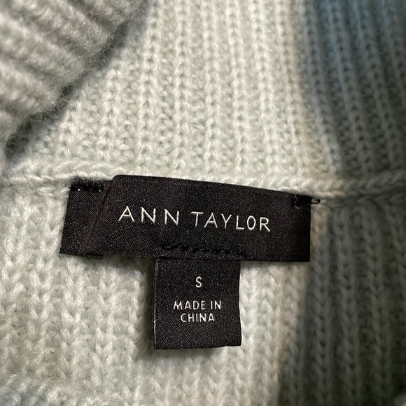 Ann Taylor Cream, Green, Yellow and Brown Color Block Mock Neck Sweater Size S - Picture 6 of 9